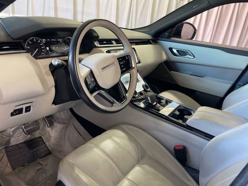 Used 2022 Land Rover Range Rover Velar R-Dynamic S image 22