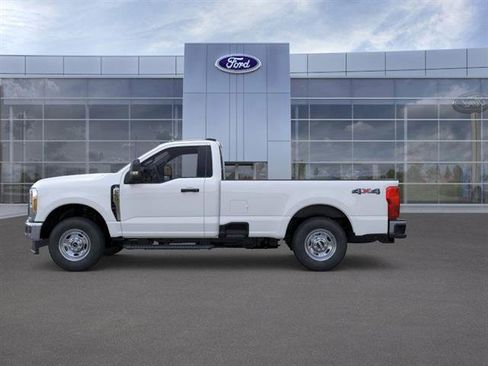 New 2026 Ford F250 XL w/ XL Chrome Package image 5