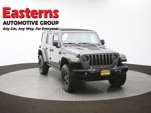 Used 2022 Jeep Wrangler Unlimited Rubicon 4xe w/ Cold Weather Group AWD/4WD image 52