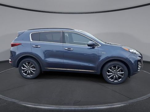 Used 2020 Kia Sportage S w/ S Premium Package AWD/4WD image 5