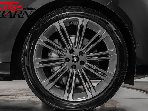 Used 2024 Land Rover Range Rover SE image 15