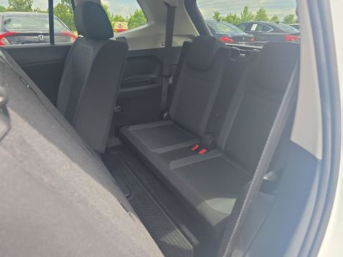 Used 2020 Volkswagen Tiguan S FWD image 13