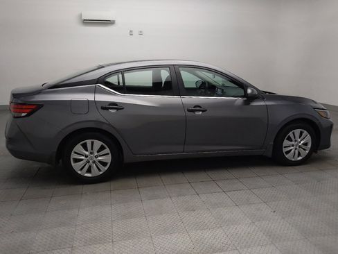 Used 2025 Nissan Sentra S FWD image 10