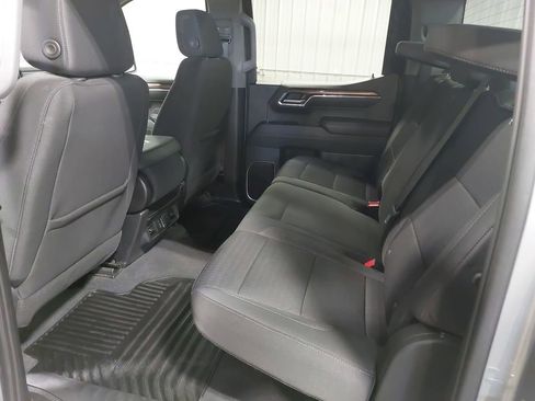 Used 2023 Chevrolet Silverado 1500 LT AWD/4WD image 12