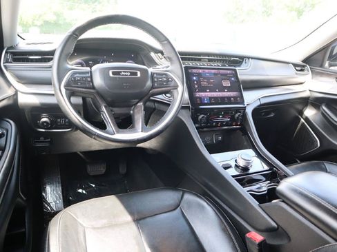Used 2022 Jeep Grand Cherokee L Limited AWD/4WD image 18