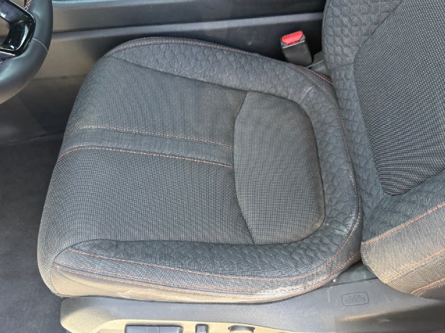 Used 2023 Honda Pilot Sport image 13