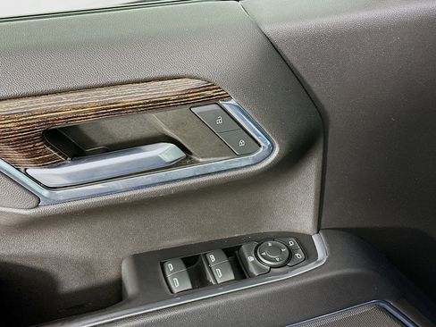 Used 2023 GMC Sierra 1500 Elevation image 15