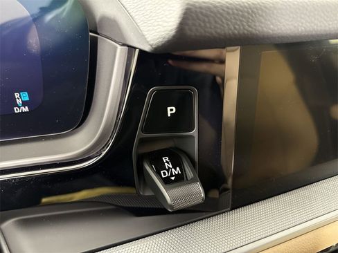 New 2026 Porsche Cayenne image 32