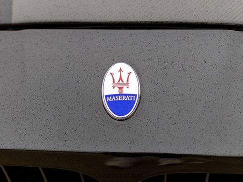 Used 2011 Maserati GranTurismo S RWD image 74