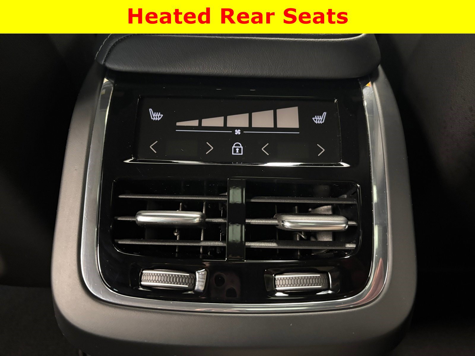 Used 2024 Volvo XC60 B5 Ultimate w/ Climate Package AWD/4WD image 34