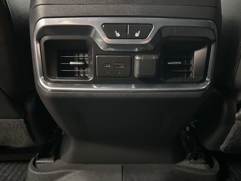 Used 2020 GMC Sierra 1500 AT4 w/ AT4 Premium Package AWD/4WD image 23