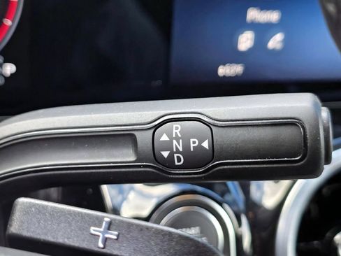 Used 2025 Mercedes-Benz GLA 250 image 28