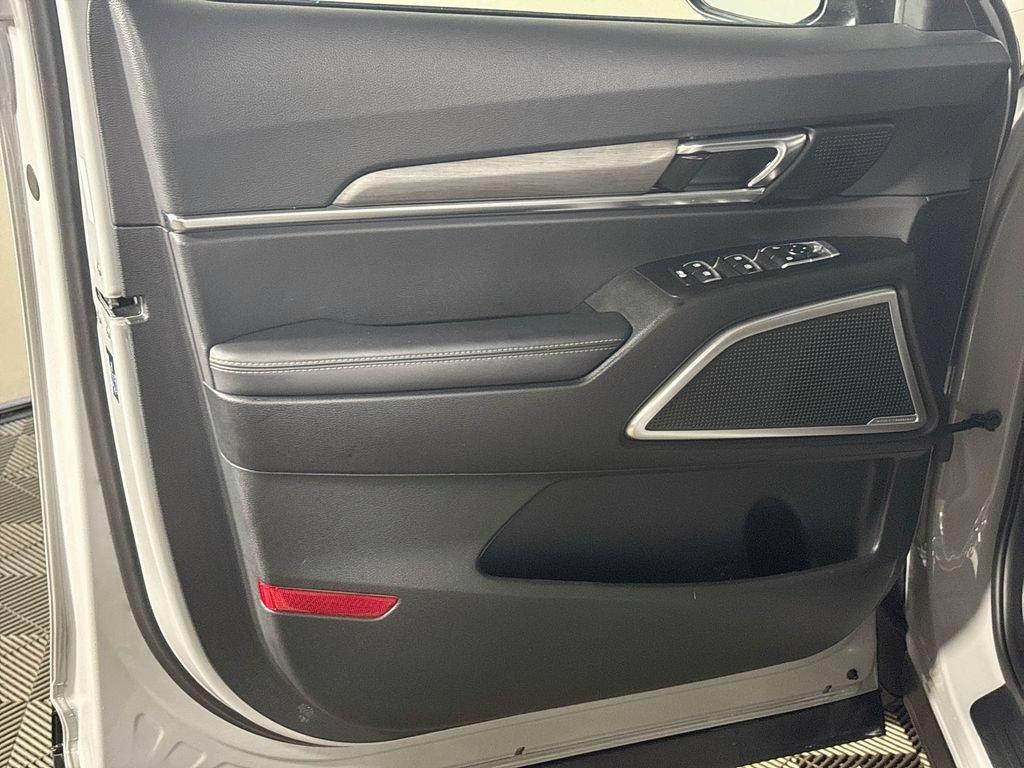 Certified 2024 Kia Telluride EX X-Line AWD/4WD image 11