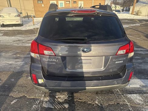 Used 2014 Subaru Outback 2.5i Premium image 7