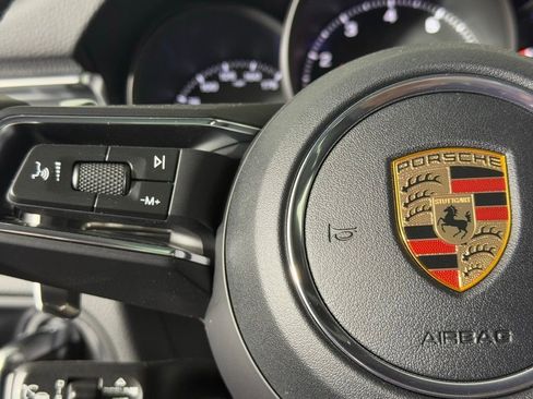 New 2026 Porsche Macan image 35