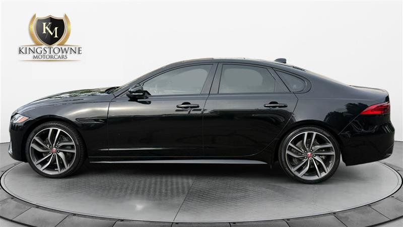 Used 2022 Jaguar XF R-Dynamic SE AWD/4WD image 2