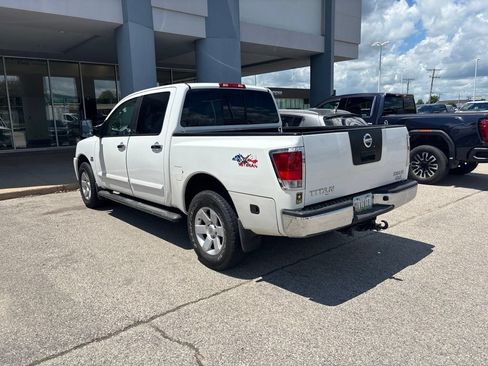 Used 2004 Nissan Titan LE w/ (Tow) Big Tow Pkg AWD/4WD image 4