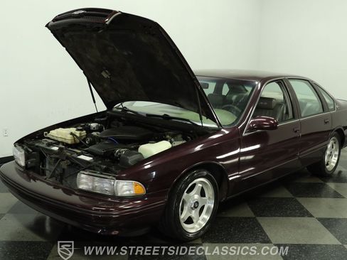 Used 1996 Chevrolet Impala SS RWD image 30