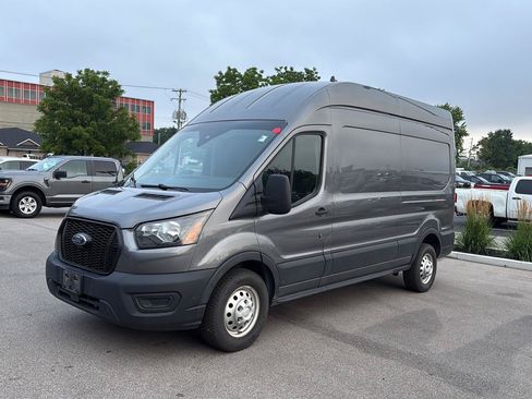 Used 2022 Ford Transit 250 148 High Roof AWD image 7