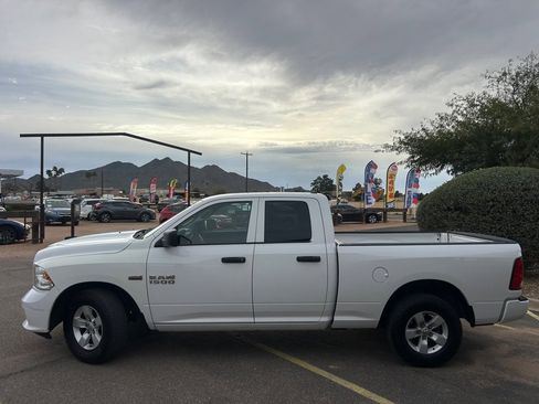 Used 2017 RAM 1500 Express image 2