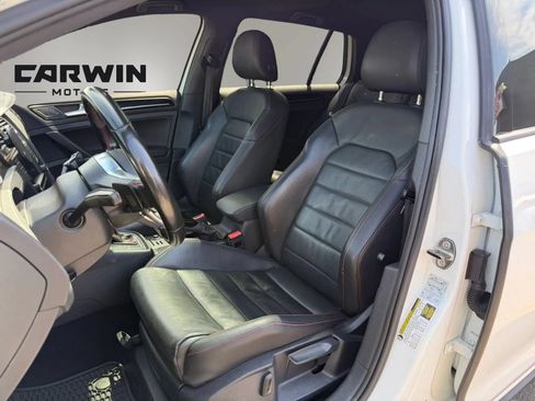 Used 2016 Volkswagen GTI SE w/ Lighting Package (SEL) FWD image 21