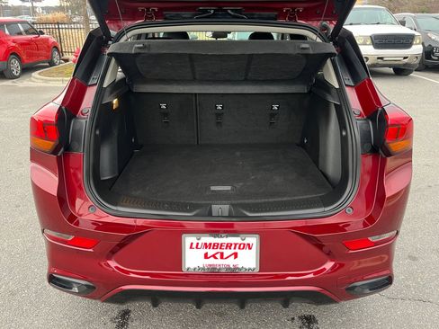 Used 2023 Buick Encore GX Select w/ Sport Touring Package image 17