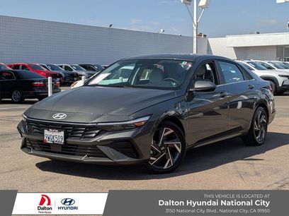 Used 2025 Hyundai Elantra Limited