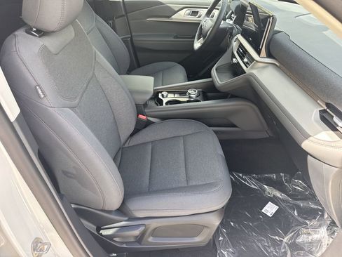 New 2026 Ford Explorer Active image 13