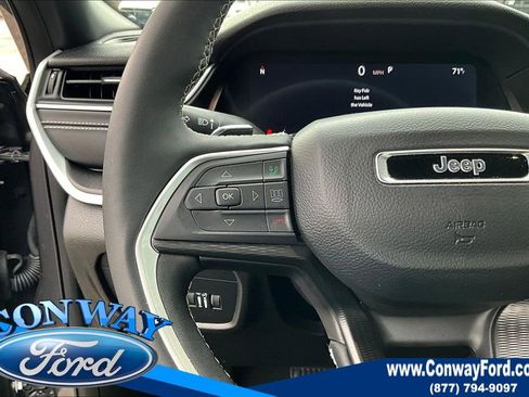 Used 2025 Jeep Grand Cherokee L Laredo w/ Luxury Tech Group I image 13