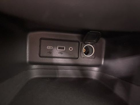Used 2024 Chevrolet Equinox LT FWD image 20