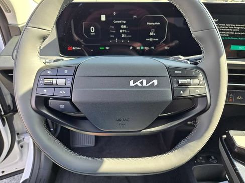 New 2026 Kia EV6 2WD image 16