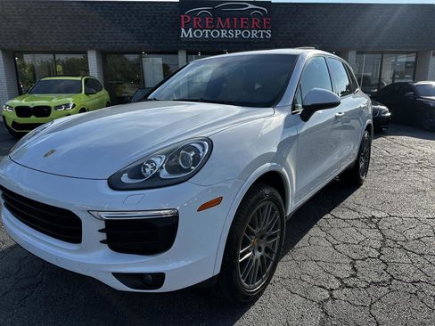 Used 2018 Porsche Cayenne Platinum Edition w/ Premium Package image 1