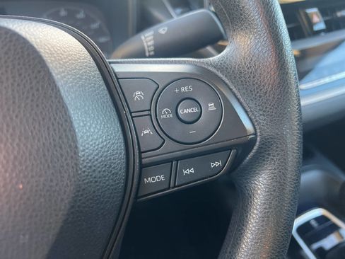 Used 2023 Toyota Corolla LE image 12