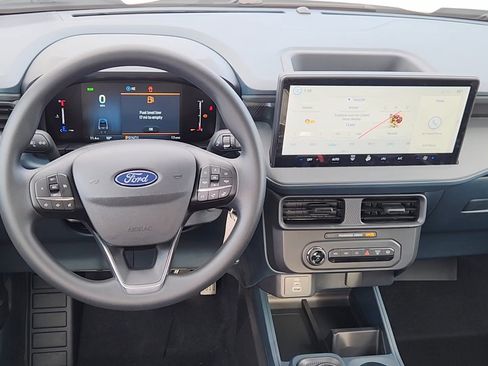 New 2025 Ford Maverick XL w/ Equipment Group 102A image 17