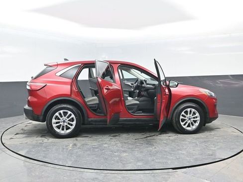 Used 2022 Ford Escape SE w/ Cold Weather Package image 21