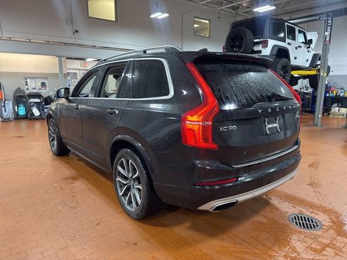 Used 2018 Volvo XC90 T6 Momentum w/ Convenience Package image 4