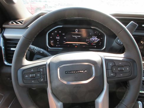 New 2026 GMC Sierra 2500 Denali AWD/4WD image 18