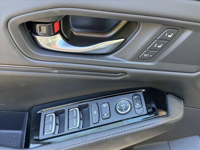 Used 2025 Honda Accord Touring image 10