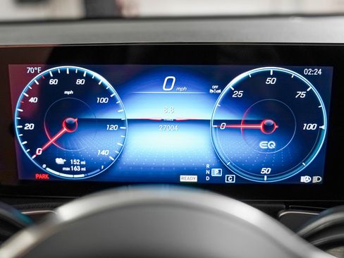 Certified 2023 Mercedes-Benz EQB 250+ w/ Exclusive Package image 16