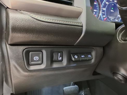 Used 2021 GMC Acadia Denali w/ Denali Technology Package image 23