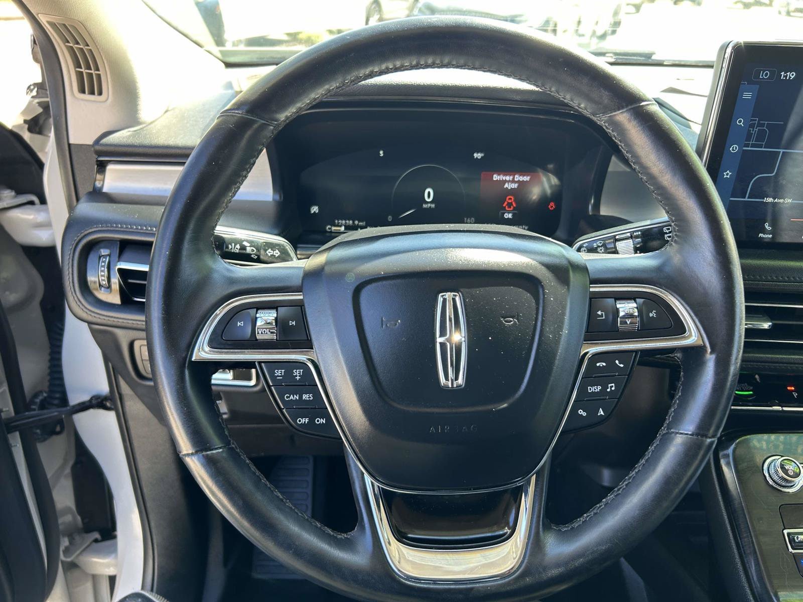 Certified 2023 Lincoln Nautilus Reserve FWD image 32