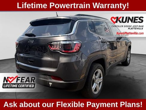 Used 2023 Jeep Compass Latitude AWD/4WD image 9