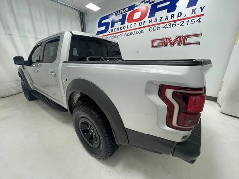 Used 2018 Ford F150 Raptor w/ Equipment Group 802A Luxury AWD/4WD image 6