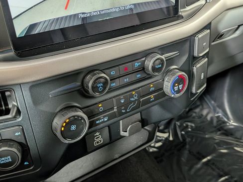 Used 2025 Ford F150 XLT image 27