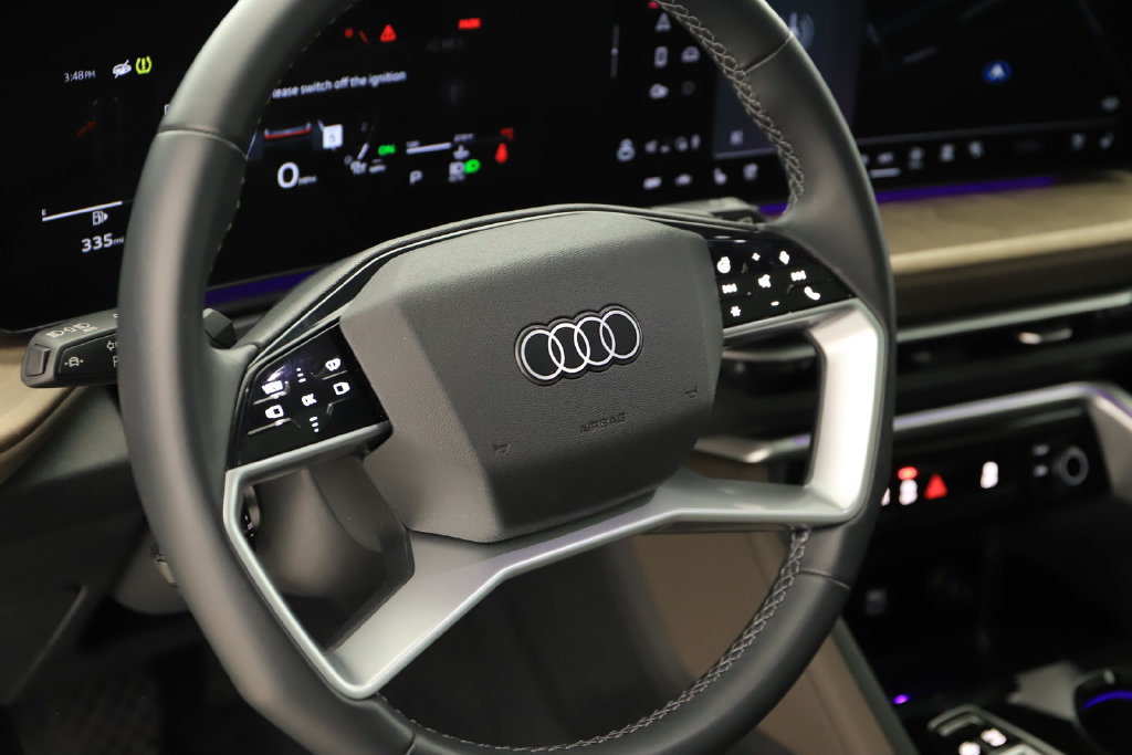 Certified 2025 Audi Q5 Prestige AWD/4WD image 16