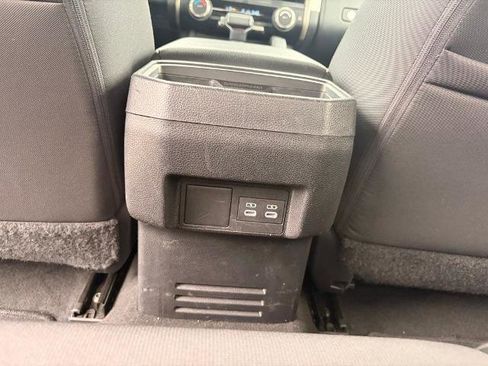 Used 2024 Toyota Tacoma TRD Off-Road image 28