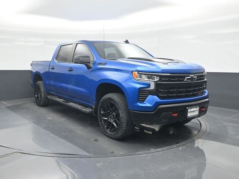 Used 2023 Chevrolet Silverado 1500 LT Trail Boss w/ Protection Package AWD/4WD image 8
