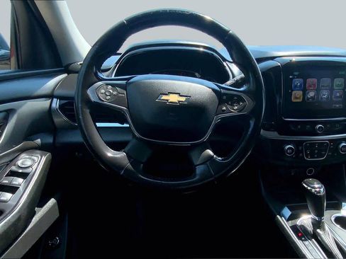 Used 2019 Chevrolet Traverse LT FWD image 5