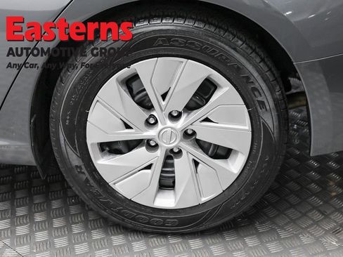 Used 2024 Nissan Altima 2.5 S image 8