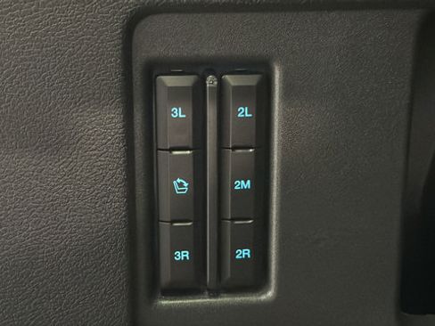 Used 2024 Ford Expedition Max Limited AWD/4WD image 32